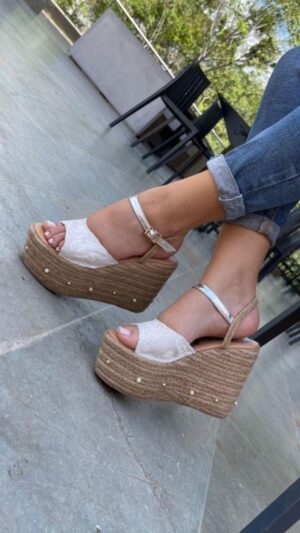 Clau  blanco