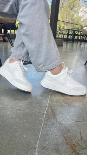 Tenis 213