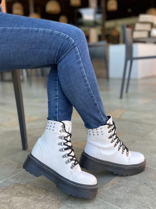 Bota Mate Taches