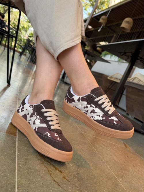 Tenis 239 Cow