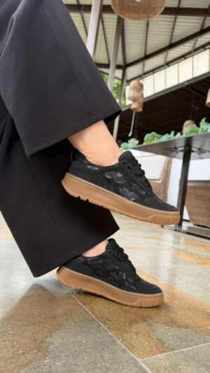 Tenis 105