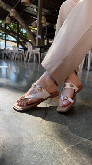 Sandalia Plana E002
