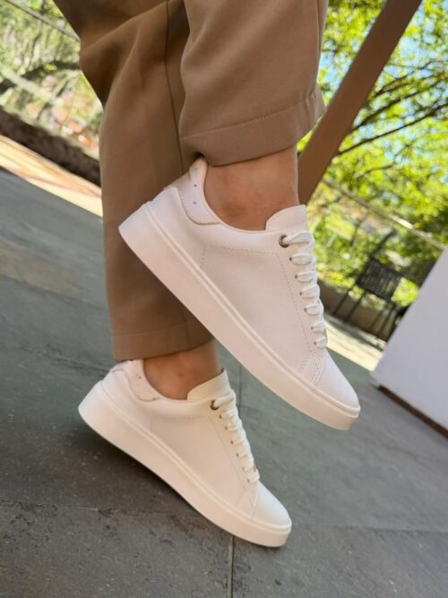 Tenis 13-10