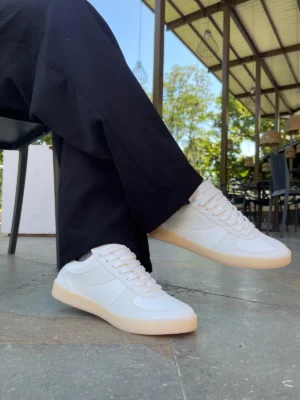 Tenis  28-4